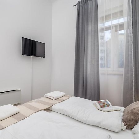 Wien Apartment Рийека Екстериор снимка
