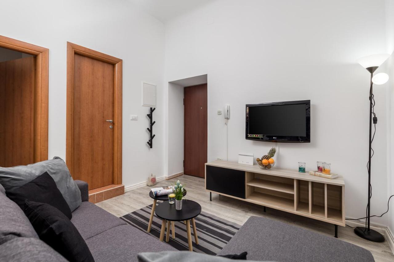Wien Apartment Рийека Екстериор снимка