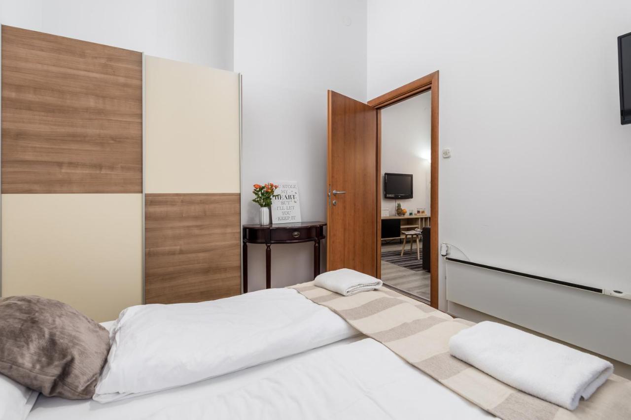 Wien Apartment Рийека Екстериор снимка
