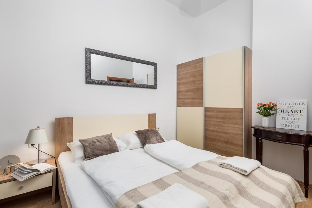 Wien Apartment Рийека Екстериор снимка